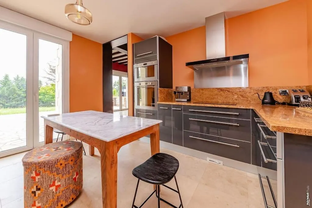 Holiday home La Maison De Gradille - Piscine Lisle-sur-Tarn France